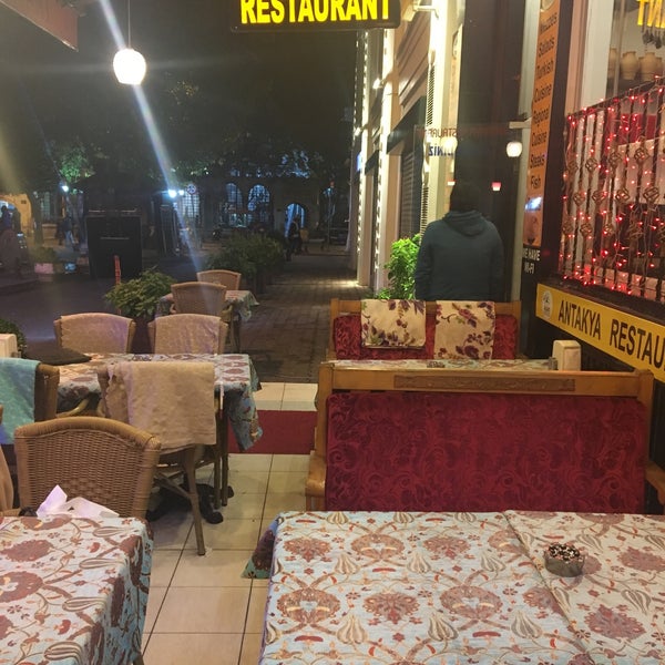 Foto tirada no(a) Antakya Restaurant por Raed I. em 11/23/2017