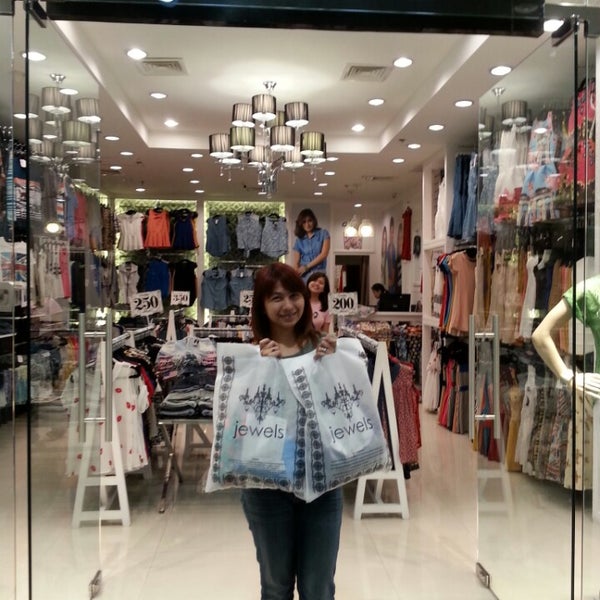 Jewels clothing deals boutique