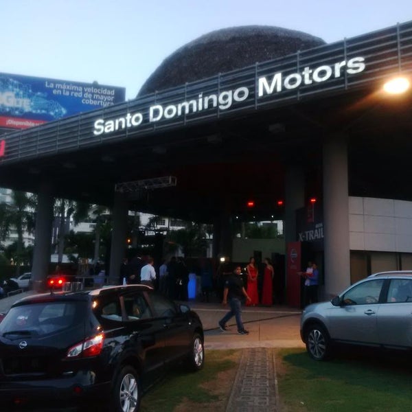 8/13/2014 tarihinde Idelisa M.ziyaretçi tarafından Santo Domingo Motors'de çekilen fotoğraf