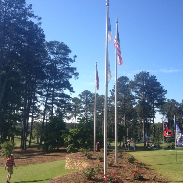 5/24/2013 tarihinde Blair C.ziyaretçi tarafından University Of Georgia Golf Course'de çekilen fotoğraf