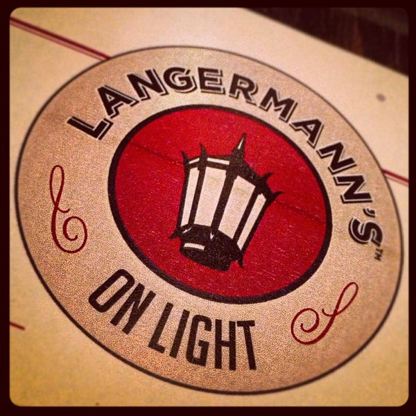 9/28/2012 tarihinde Tom R.ziyaretçi tarafından Langermann&#39;s on Light'de çekilen fotoğraf