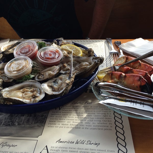 Photo taken at Billy&#39;s Stone Crab &amp; Seafood by H L. on 12/24/2014