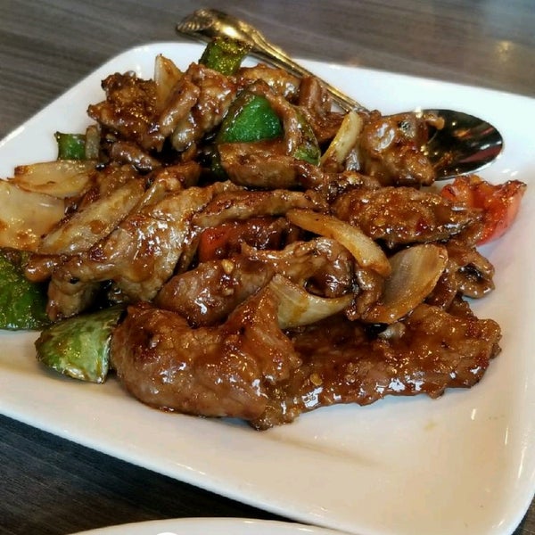 Photo taken at George &amp; Son&#39;s Asian Cuisine by Lillian W. on 3/25/2018