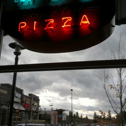 Photo taken at Mod Pizza by Iris W. on 10/23/2012