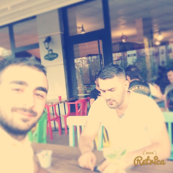Photo taken at Sokak Kafe by Afşin Kürşad A. on 8/29/2015