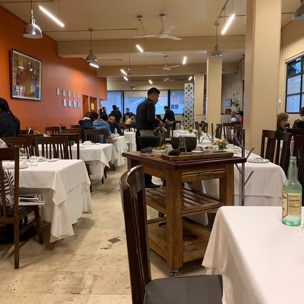 Das Foto wurde bei Restaurante Nicos von Coty A. am 11/2/2019 aufgenommen