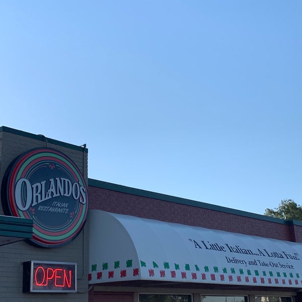 Das Foto wurde bei Orlando&#39;s Italian Resturant von Coty A. am 6/24/2019 aufgenommen