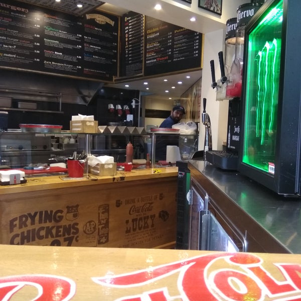 7/23/2017에 Ozgur B.님이 Hot Hot Burger Bar에서 찍은 사진