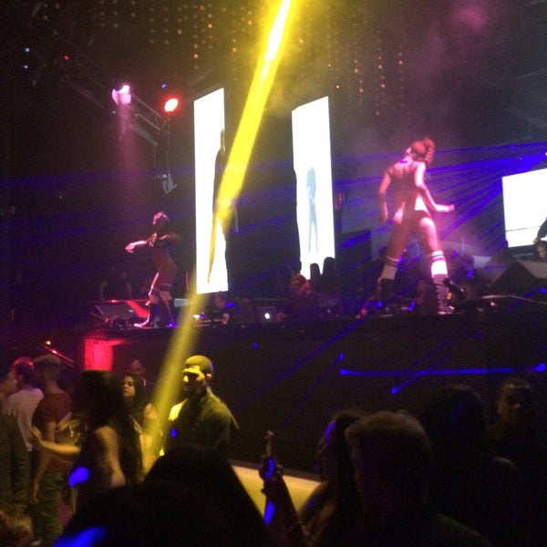 Foto scattata a STORY Nightclub da Maxim B. il 9/9/2016