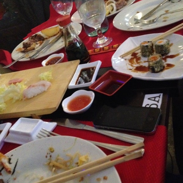 Photo prise au Sushi 189 par Bibi C. le10/13/2013