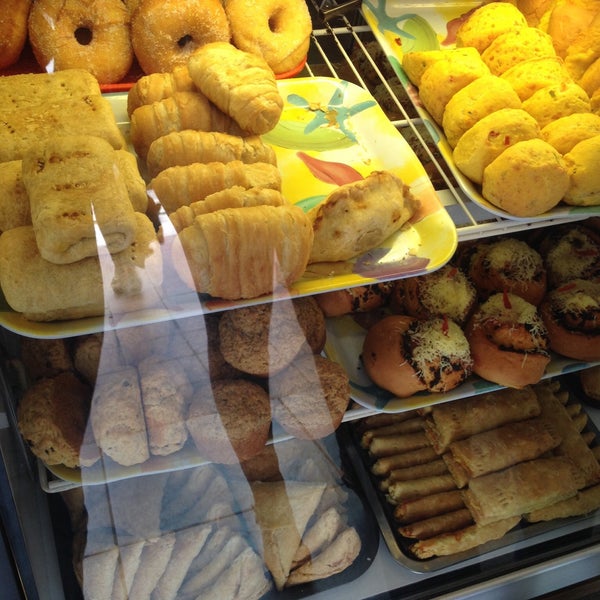 Maggie's Snackette, DemeraraMahaica (+592 226 2226)