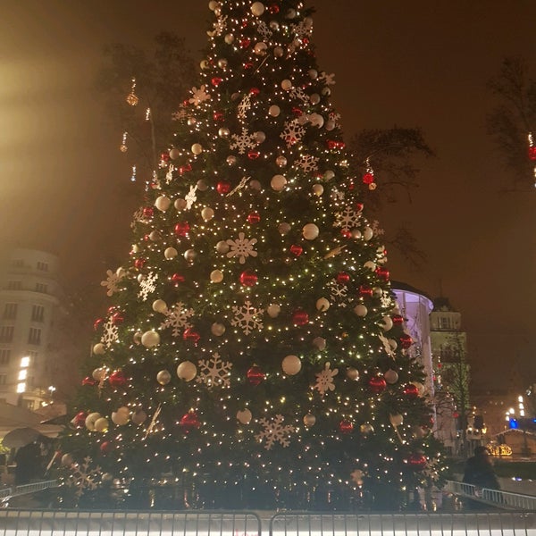 Foto scattata a Karácsonyi Vásár | Christmas Fair da Krisztián B. il 12/22/2019