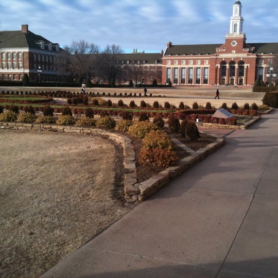 Willard Hall 3 tips from 270 visitors