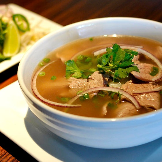 Das Foto wurde bei Thai Thai Restaurant von Thai Thai Restaurant am 9/11/2013 aufgenommen