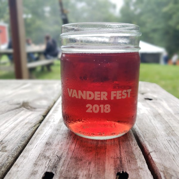 Photo taken at Vander Mill Cider by Jen B. on 10/6/2018
