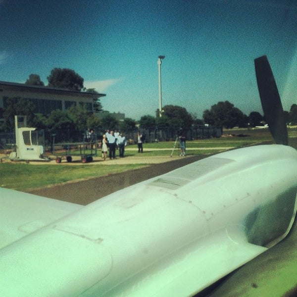 Griffith Airport (GFF) Griffith'de Havalimanı