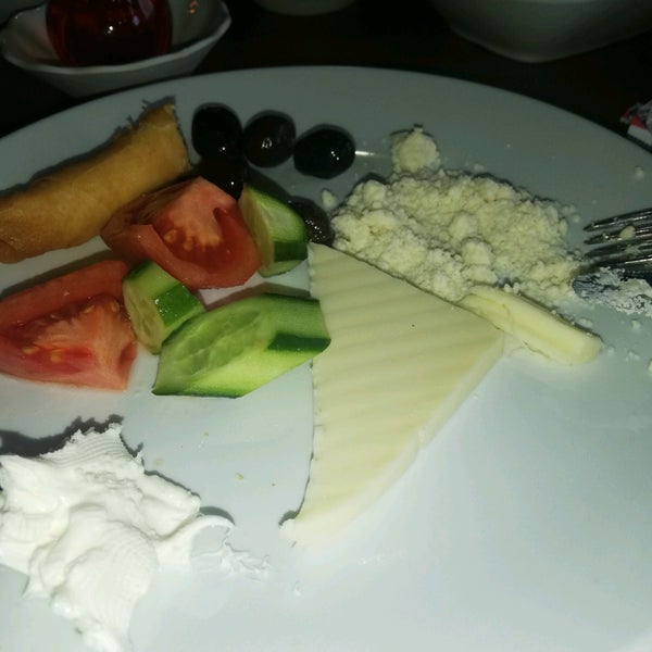 Photo prise au Yeşil Vadi Restaurant par Duygu Ş. le1/1/2020