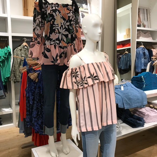 LOFT (Now Closed) Upper East Side 1492 3rd Ave