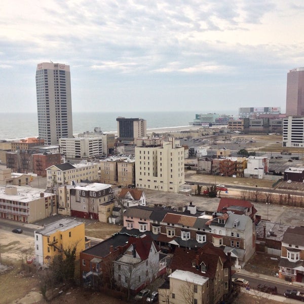 Foto scattata a Courtyard Atlantic City da @JuliusOCloset o. il 3/13/2014