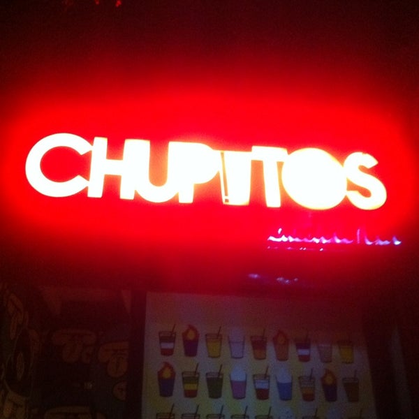 Foto tirada no(a) Chupitos Bar por Zé Renato C. em 10/25/2014