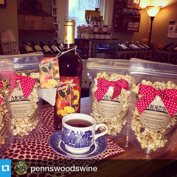 Foto tomada en Penns Woods Winery  por MoJo&#39;s Pop Co. el 11/7/2014