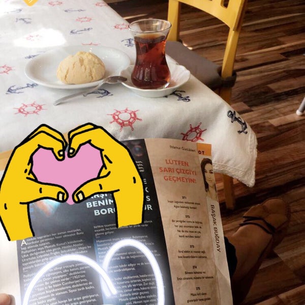 Photo taken at Cafe Az Şekerli by Oya.A. on 10/6/2017