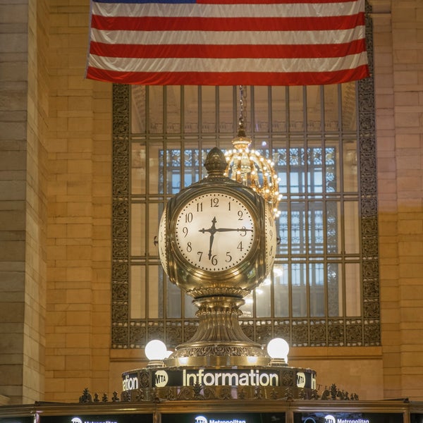 Photo taken at Grand Central Terminal by Paulo M. on 11/2/2022