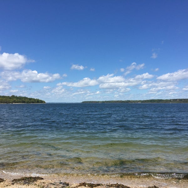 Laurel Hollow Beach Laurel Hollow, NY