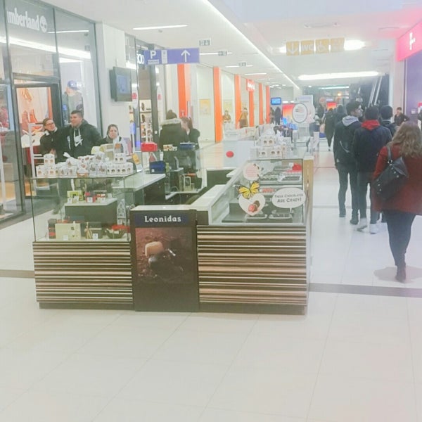 11/27/2017にOguzhan K.がSkopje City Mallで撮った写真