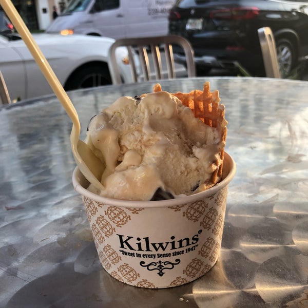 Das Foto wurde bei Kilwins Ice Cream von Beth♎️ B. am 2/19/2019 aufgenommen