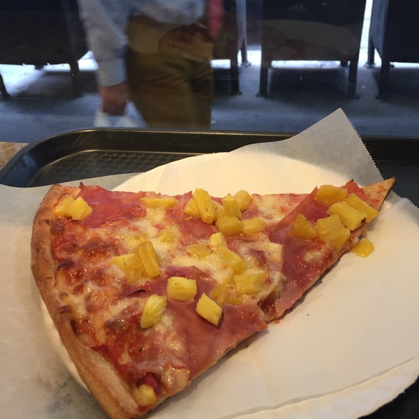 7/7/2016にKatがPreviti Pizzaで撮った写真