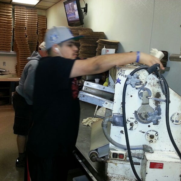 10/18/2013にOSP (Old Shawnee Pizza)がOld Shawnee Pizza &amp; Italian Kitchenで撮った写真