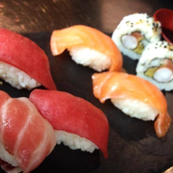 Os invitamos a probar nuestro sushi........es de una calidad extrema. Os esperamos a todos!!!!