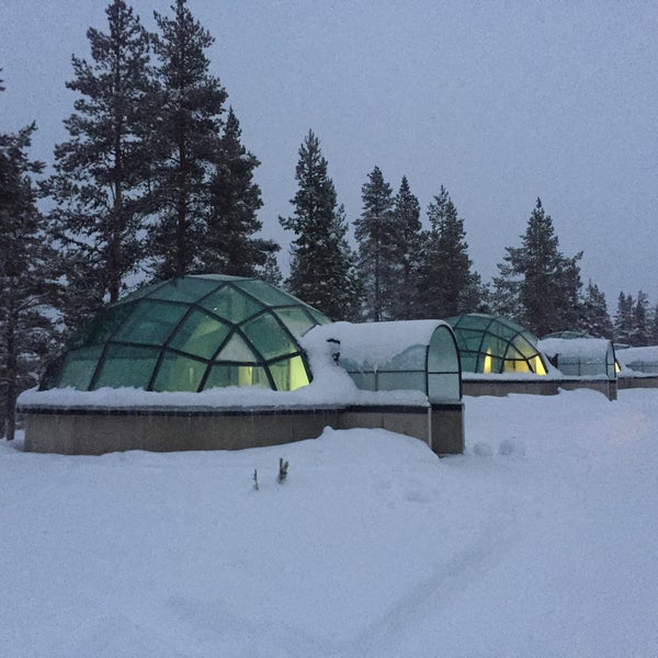 Photo taken at Kakslauttanen Arctic Resort by Seyma Altınel . on 12/9/2015