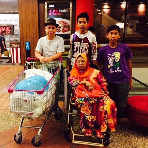 Surau Aeon Bandar Utama Selangor