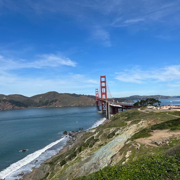 Снимок сделан в Golden Gate Overlook пользователем David Z. 2/9/2022