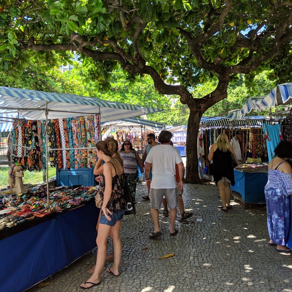 Feira Hippie de Ipanema (Hippie Fair or Hippie Market), Praça General  Osório, Ipanema, Rio de Janeiro, Brazil Stock Photo - Alamy