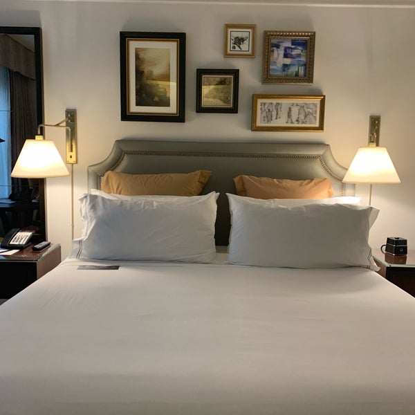 Photo taken at InterContinental New York Barclay by Sey on 5/10/2019