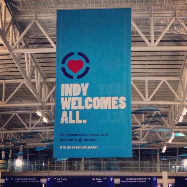 Снимок сделан в Indianapolis International Airport (IND) пользователем Becca D. 4/3/2015