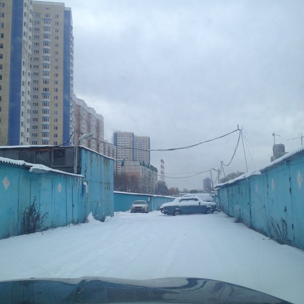 Гараж народного ополчения. Гараж народного ополчения