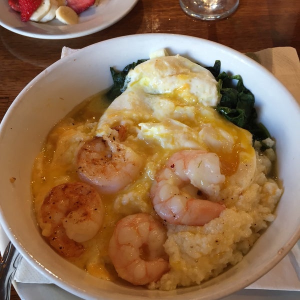 The Shrimp 🍤 & Grits is the best.