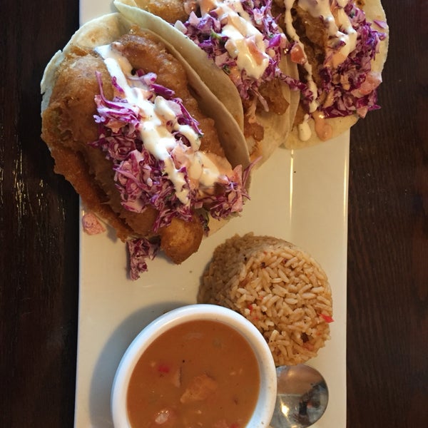 Enjoyed some good fish tacos and a bowl of tomato basil soup for lunch. Good place for a local bite.