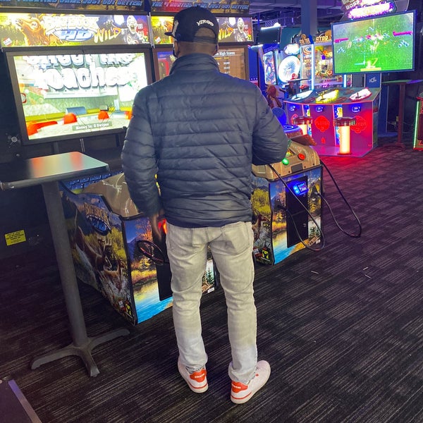 Photo taken at Dave &amp; Buster&#39;s by Rico N. on 2/16/2021
