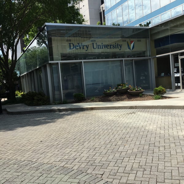 Photo prise au DeVry University Decatur Campus par Rico N. le5/10/2016