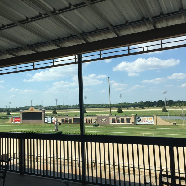 Foto scattata a Lone Star Park da James S. il 5/29/2018