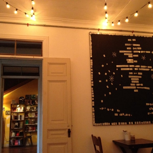 3/26/2014 tarihinde Natalia S.ziyaretçi tarafından Café Rojo'de çekilen fotoğraf