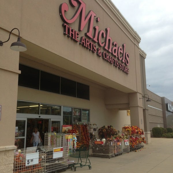 Michaels Crafts Deal for Updated, Smaller Corporate Headquarters