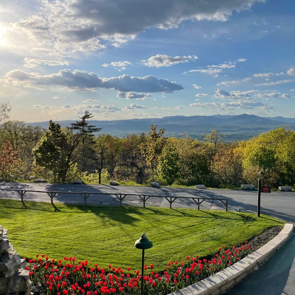 Photo taken at Mohonk Mountain House by Duncan S. on 5/13/2021