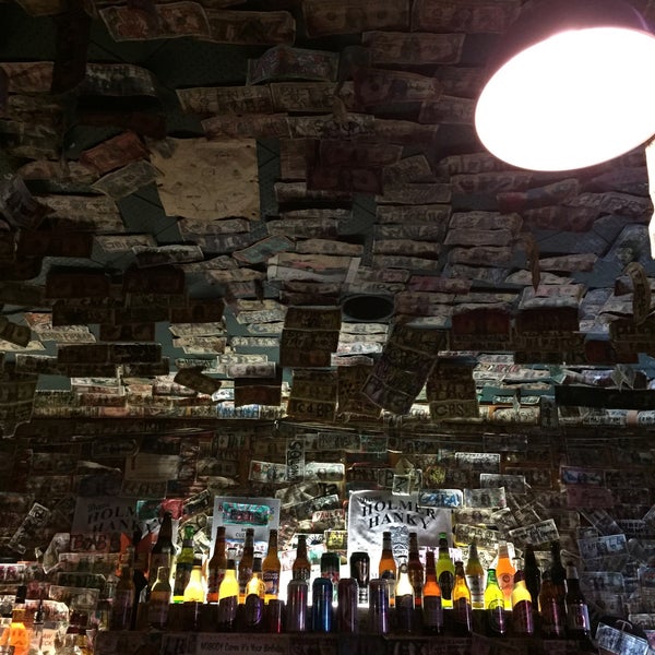 6/21/2015にThomas H.がCuzzy&#39;s Grill &amp; Barで撮った写真