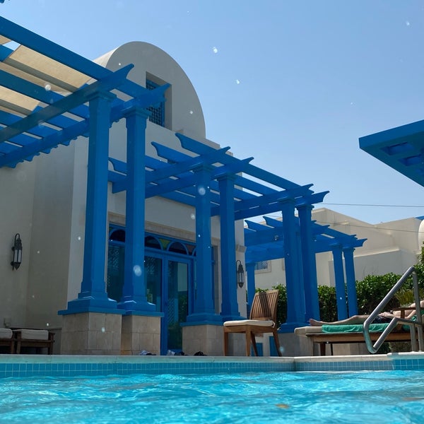 2/23/2024 tarihinde Abdullah Z.ziyaretçi tarafından Hilton Salwa Beach Resort &amp; Villas'de çekilen fotoğraf